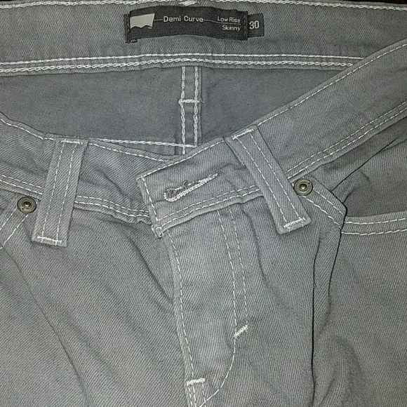 Grey Low Rise Levis - Picture 2 of 4